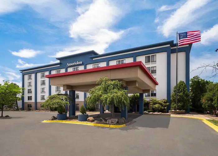 Americinn By Wyndham West